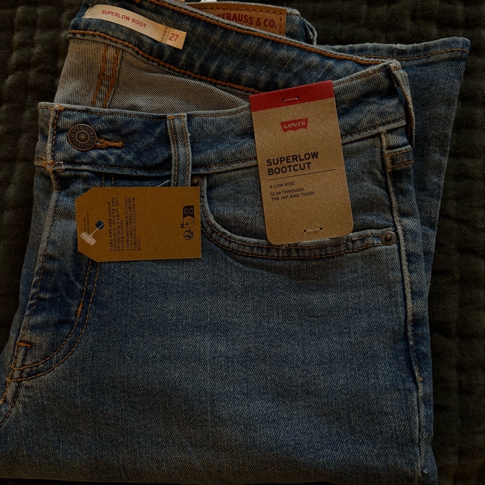 Levi's Superlow Bootcut Jeans in Blue